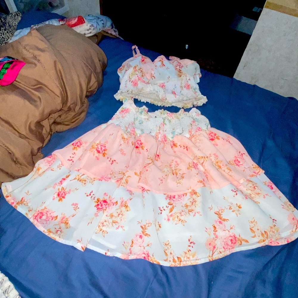 Crop top / skirt set